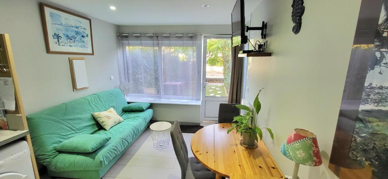 Residences Les Sansonnets "Appartements & Studios" โจนแซค ภายนอก รูปภาพ