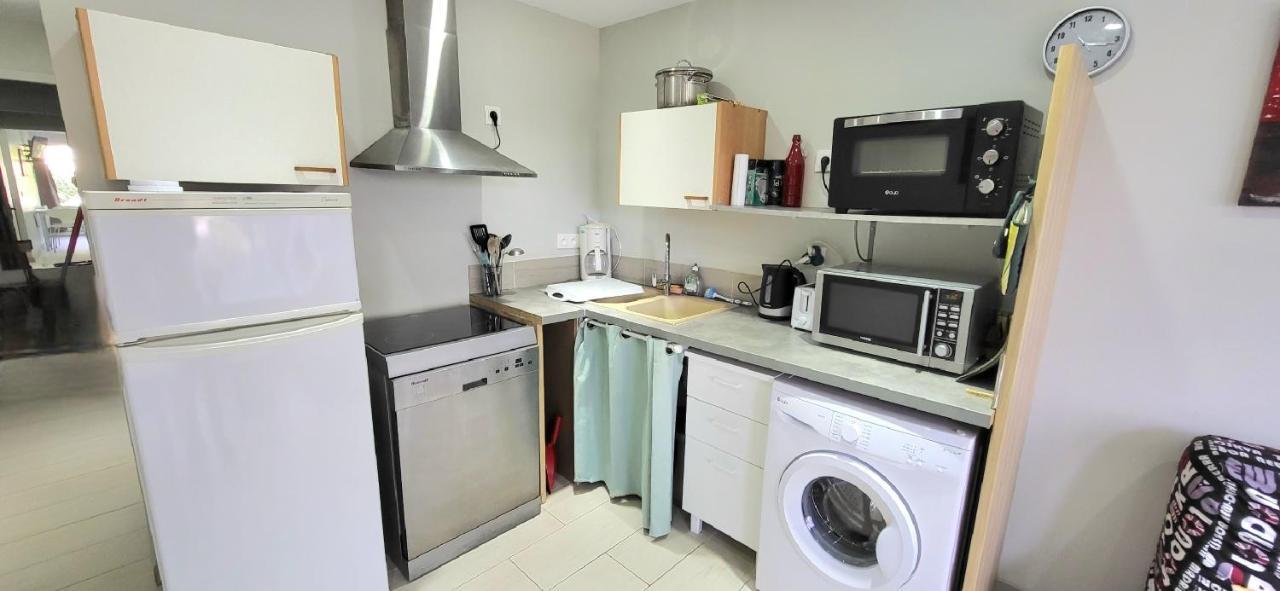 Residences Les Sansonnets "Appartements & Studios" โจนแซค ภายนอก รูปภาพ