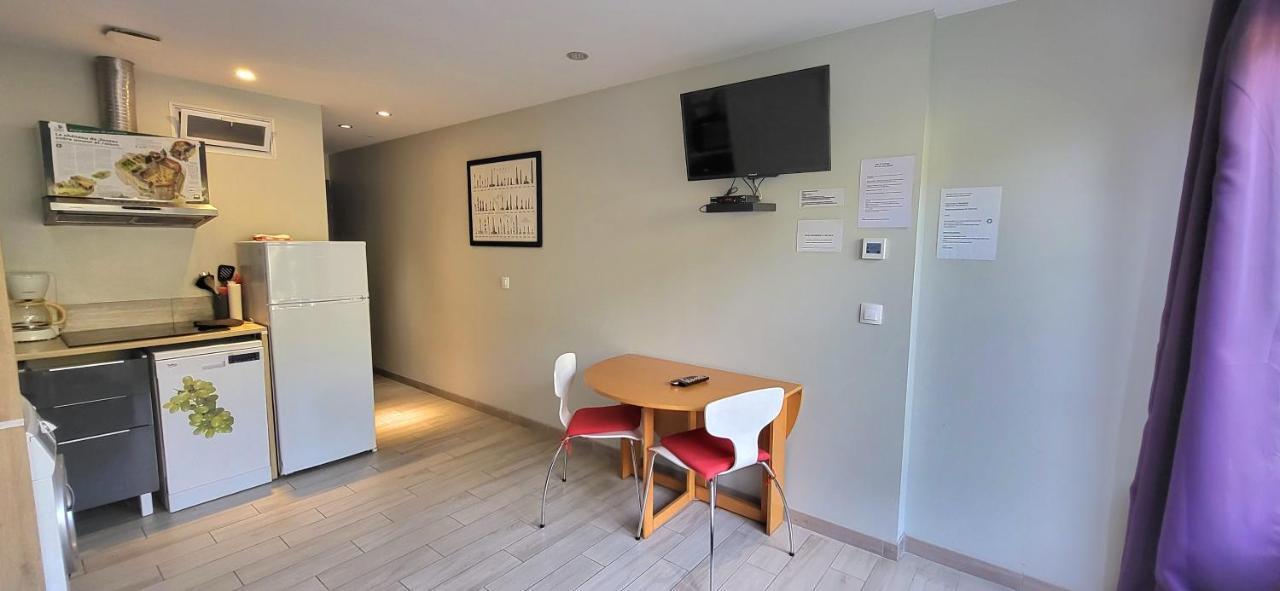 Residences Les Sansonnets "Appartements & Studios" โจนแซค ภายนอก รูปภาพ