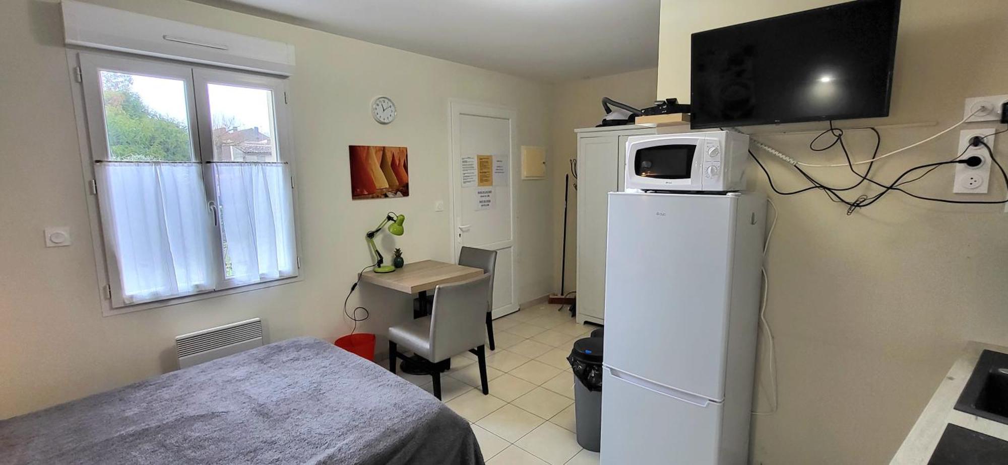Residences Les Sansonnets "Appartements & Studios" โจนแซค ภายนอก รูปภาพ