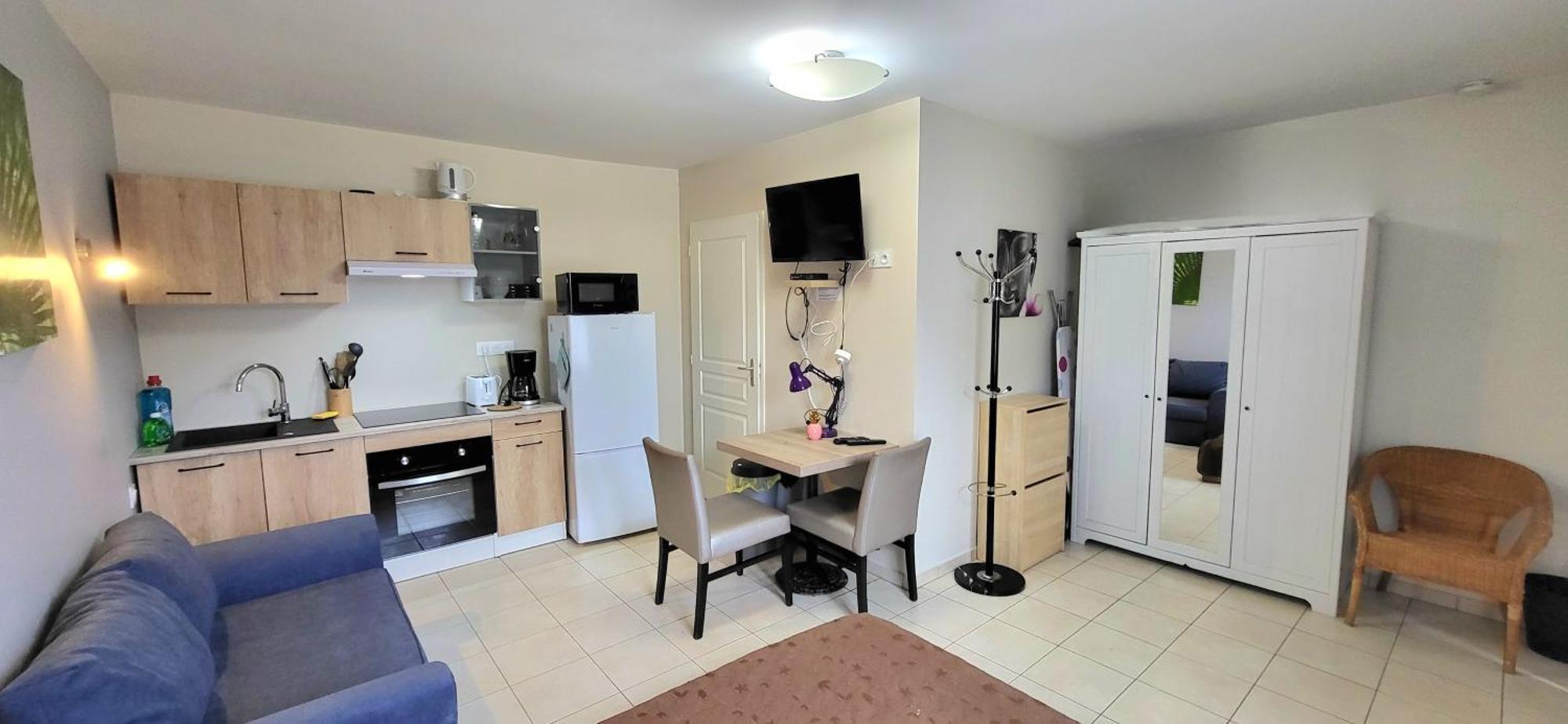 Residences Les Sansonnets "Appartements & Studios" โจนแซค ภายนอก รูปภาพ