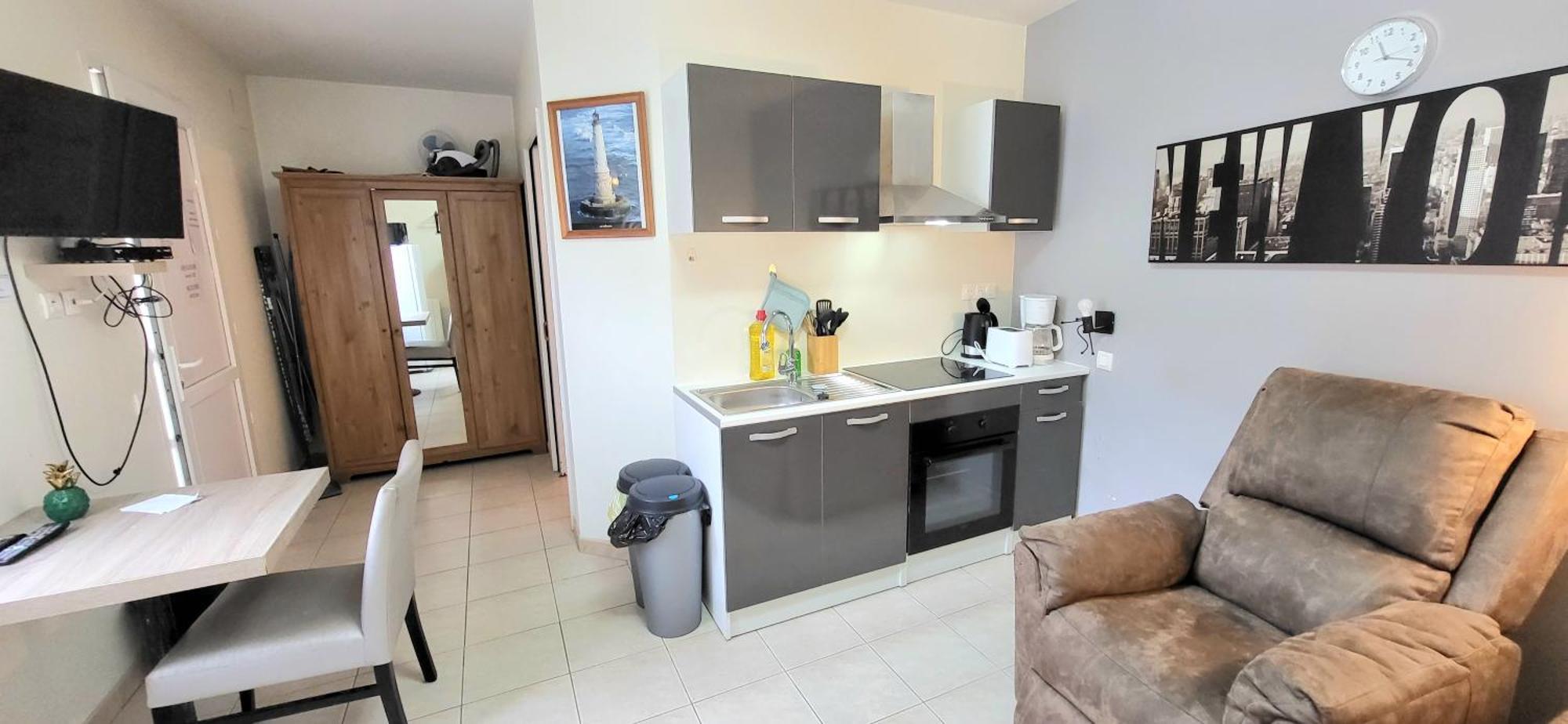 Residences Les Sansonnets "Appartements & Studios" โจนแซค ภายนอก รูปภาพ