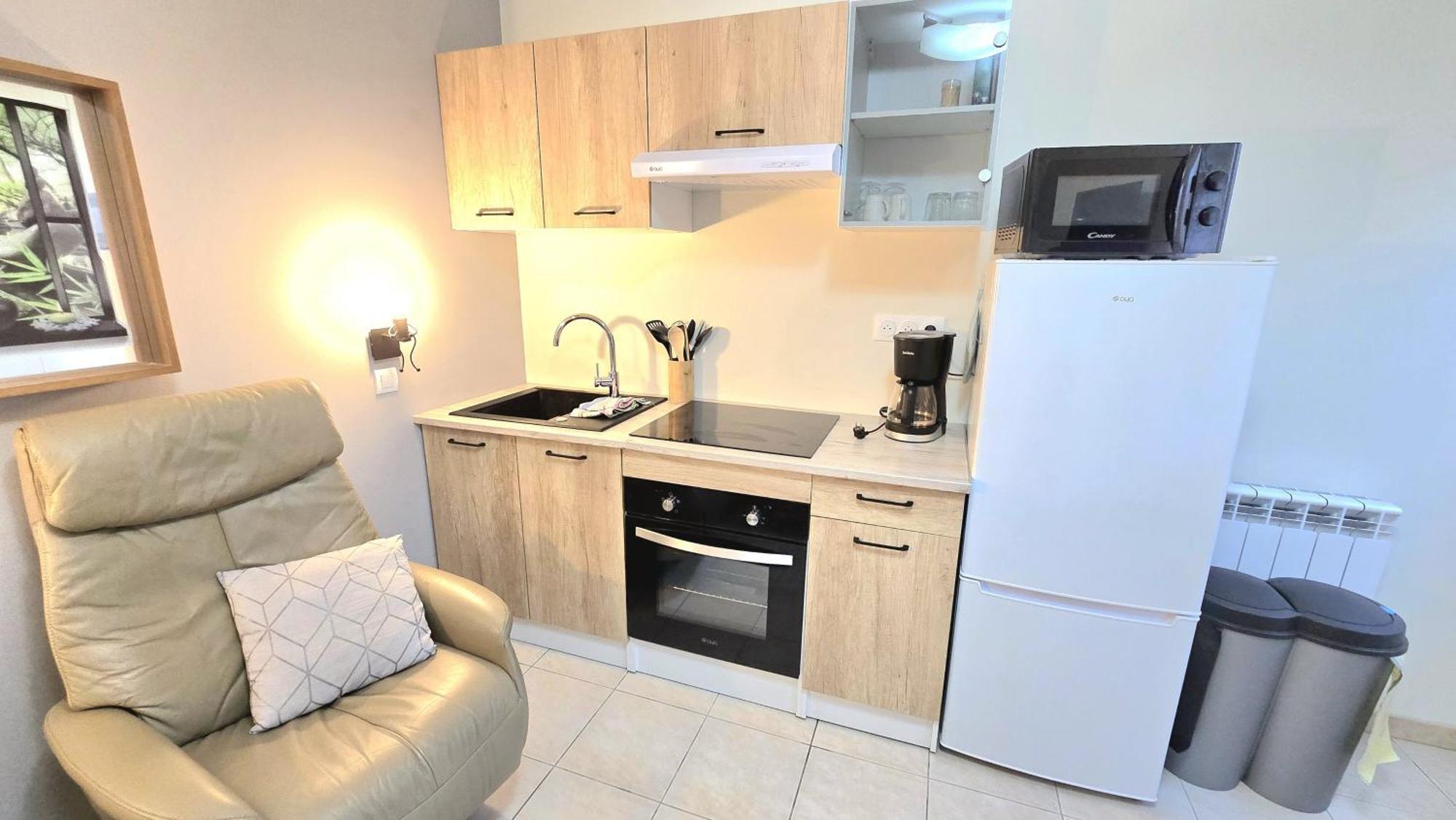 Residences Les Sansonnets "Appartements & Studios" โจนแซค ภายนอก รูปภาพ